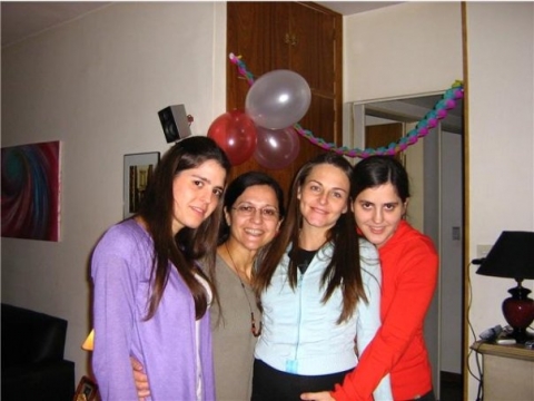 les  bellezas Coroleu Veronica, Monica y Mariana con Betina Zentrigenjpg.jpg